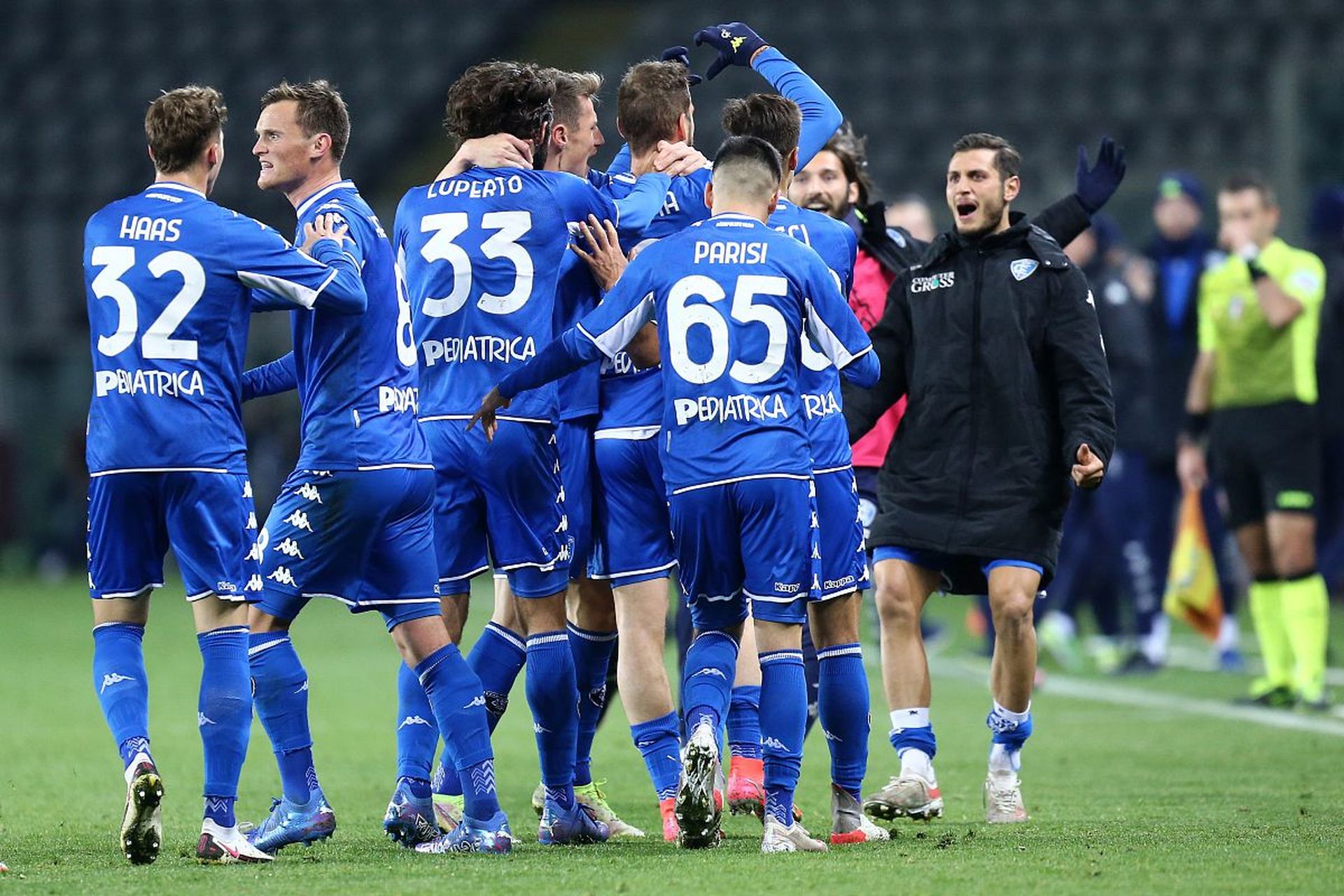 及明星球员 及明星球员